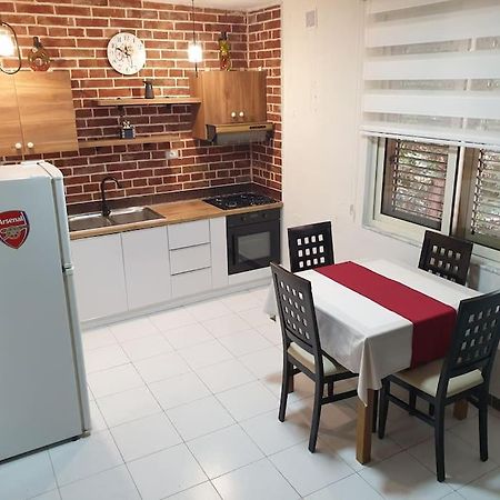 Вилла Shkodra 27 Center House Экстерьер фото