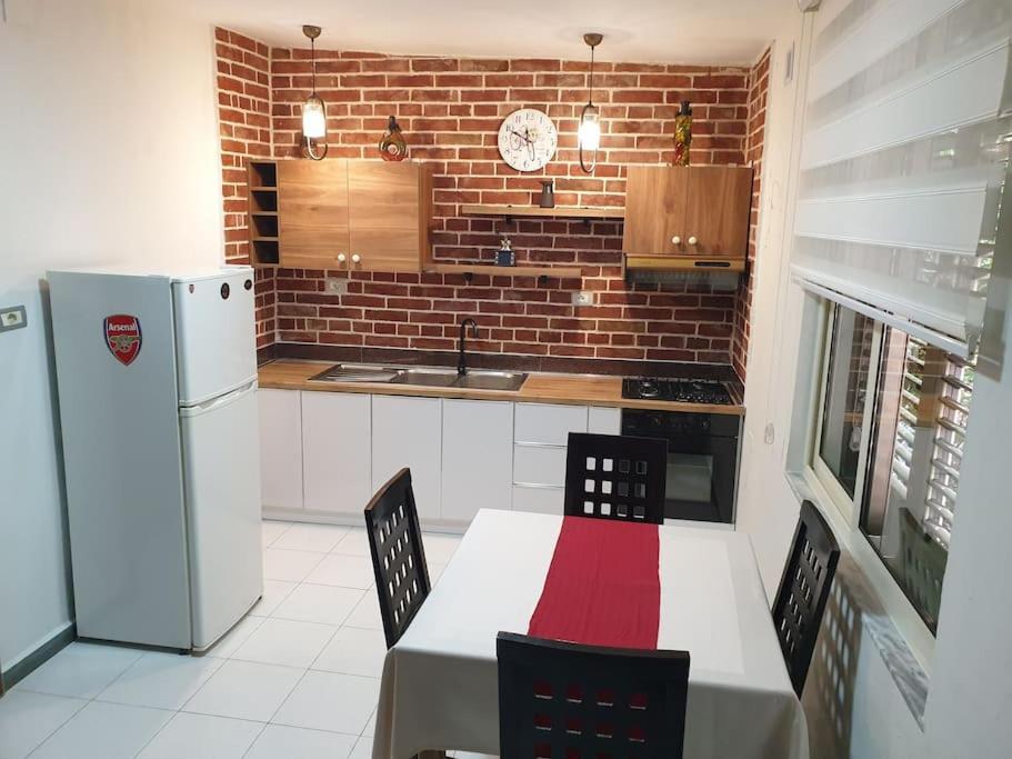 Вилла Shkodra 27 Center House Экстерьер фото