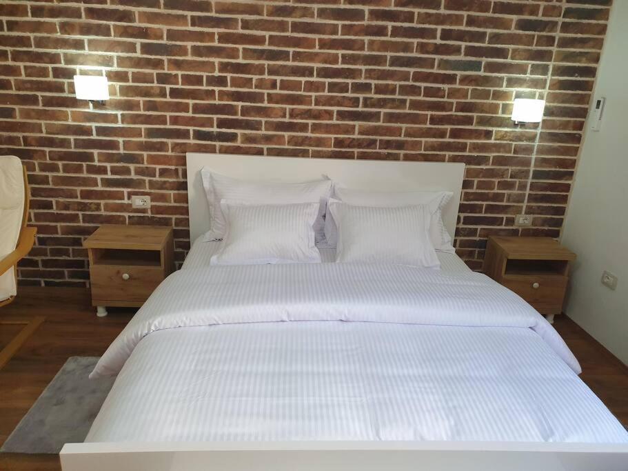 Вилла Shkodra 27 Center House Экстерьер фото