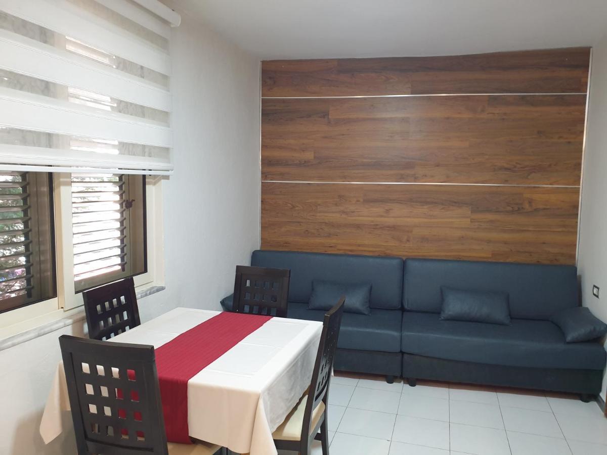 Вилла Shkodra 27 Center House Экстерьер фото