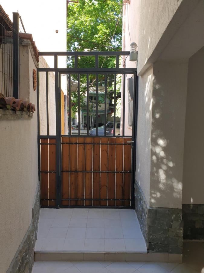 Вилла Shkodra 27 Center House Экстерьер фото